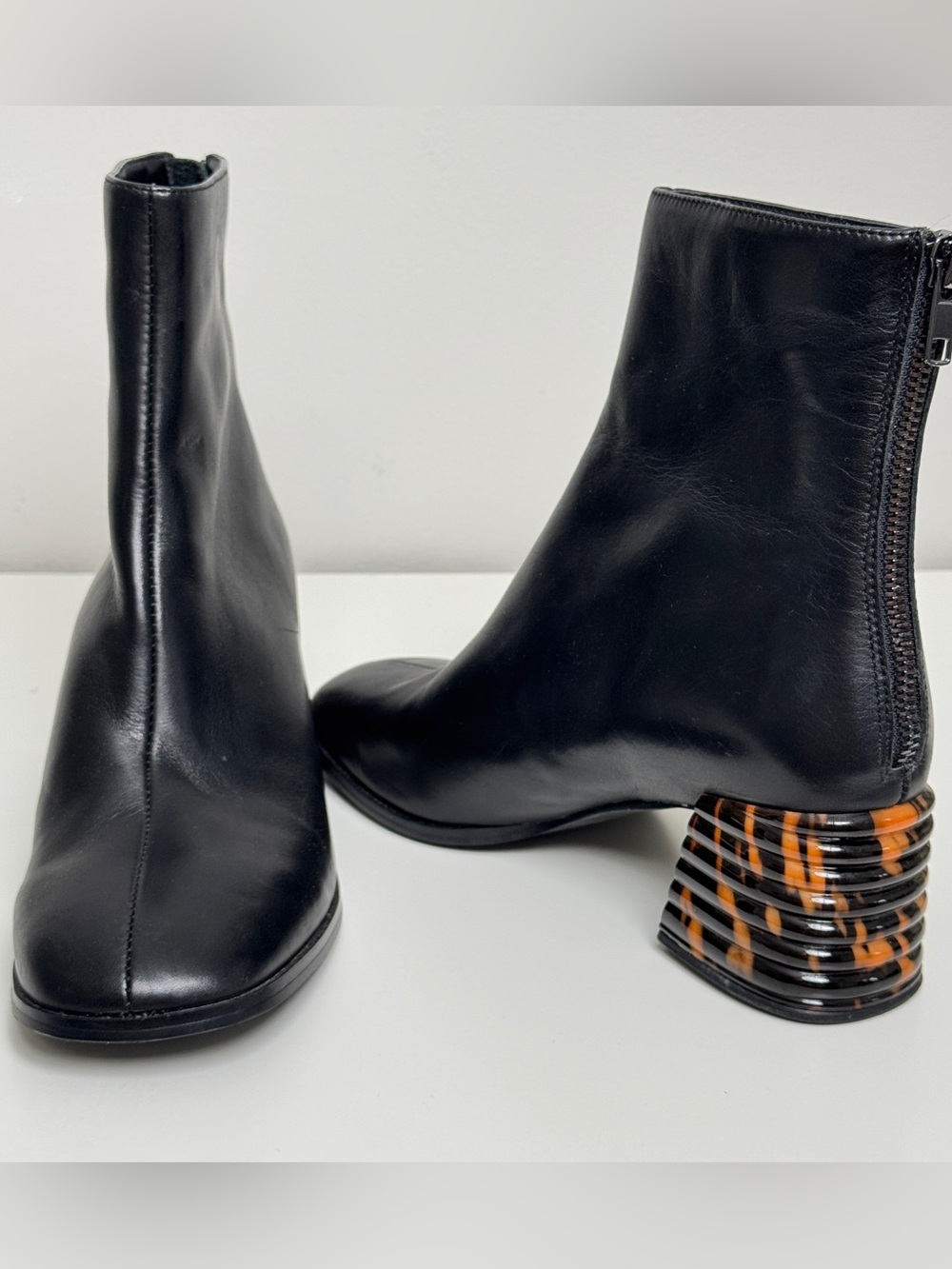 Steve Madden Launch Leather Black Ankle Booties Tortoise Heel 7.5M